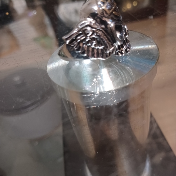 Skull Ring - Picture 3 of 4